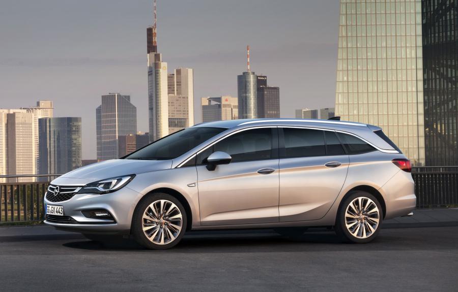  Opel Astra Sports Tourer 2016 года  (фото 5 из 14)